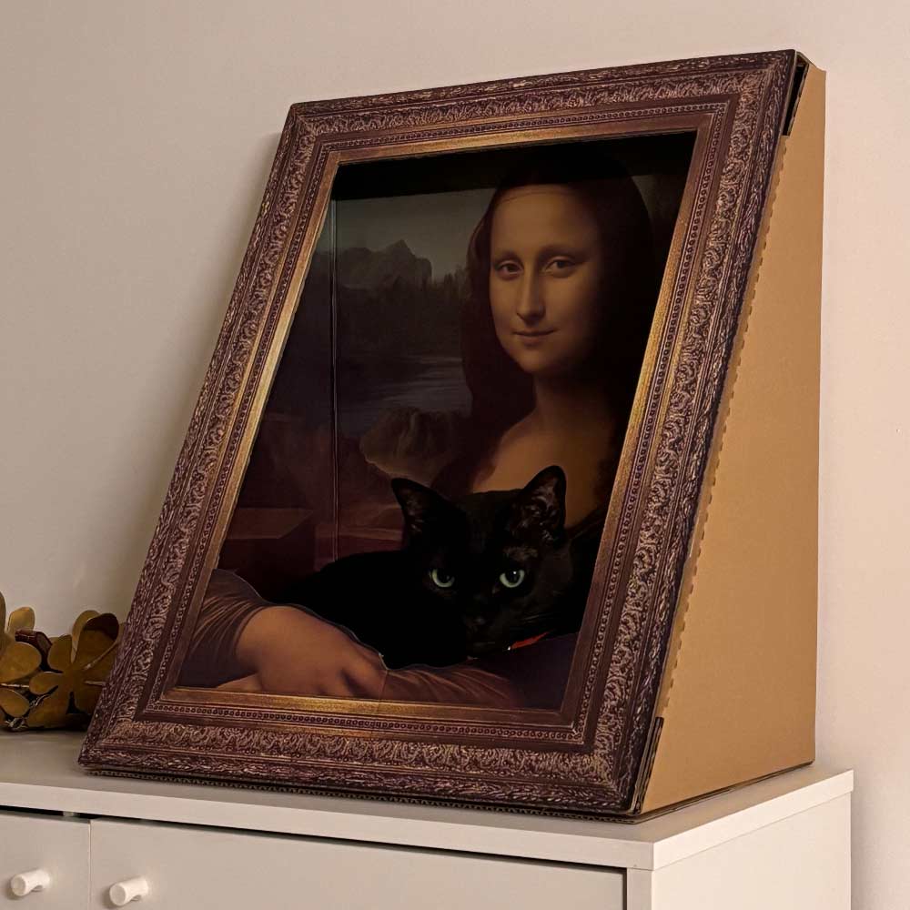 Mona Lisa Cat Scratcher