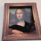 Mona Lisa Cat Scratcher